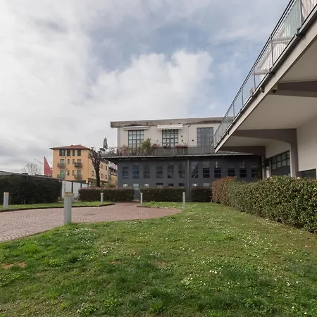 Xenia - Bright Loft In Bovisa Area *